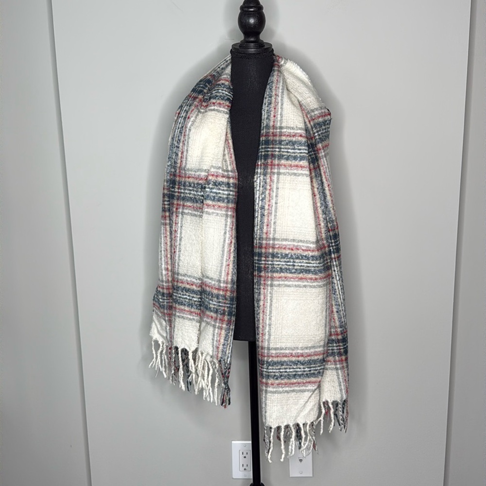 Free Press Nordstrom Plaid Scarf in Cream w/Navy & Red 66" x 26"